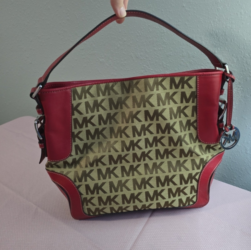 MK Handbag - Picture 2 of 8